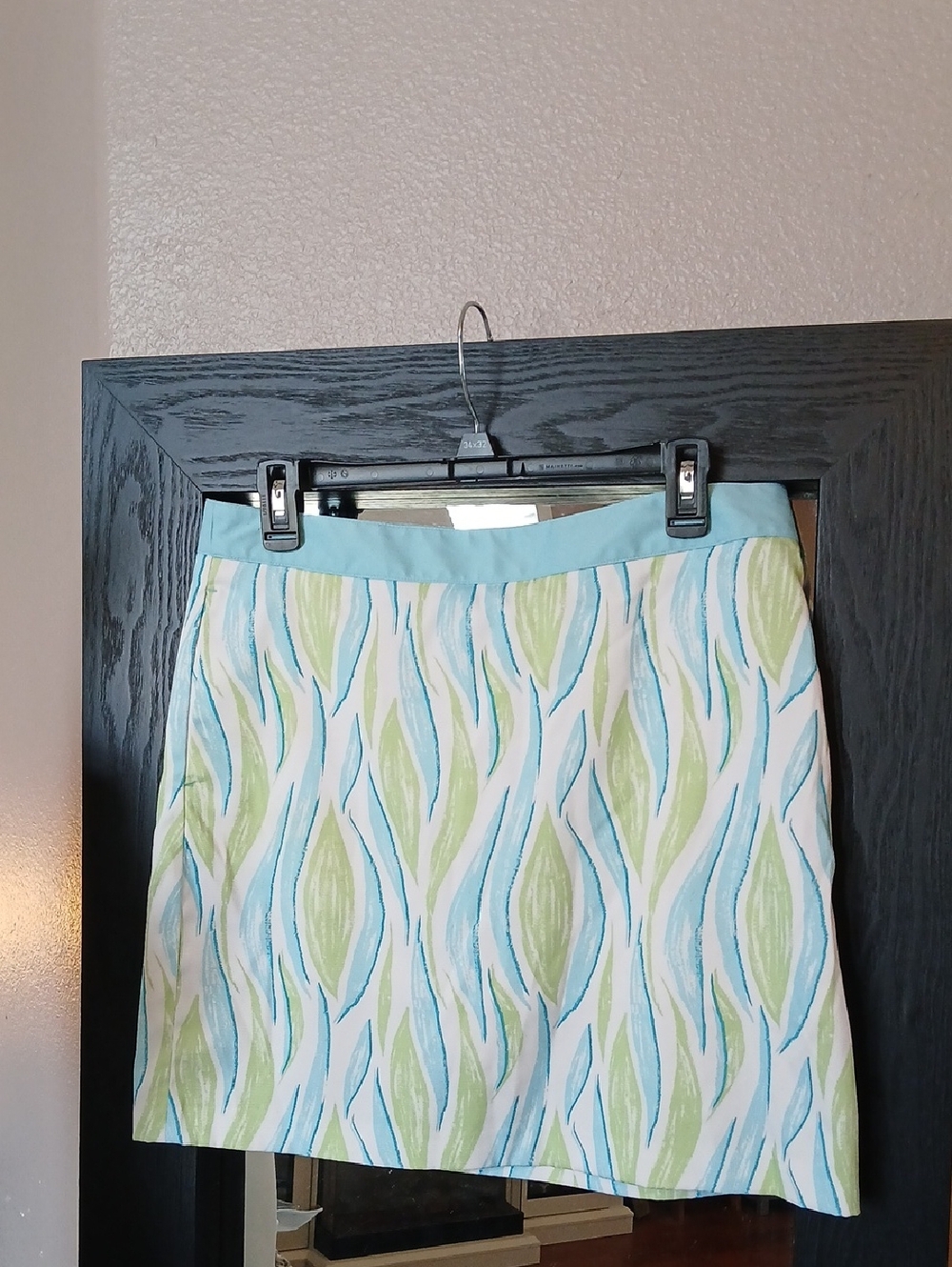 Greg Norman Womens Golf Skort Sz 6 Blue Wave Geeen Leaf Pattern